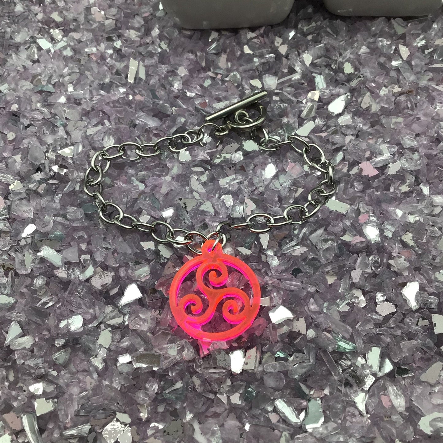 Triskelion Hot Pink Acrylic on 7" Chain Bracelet