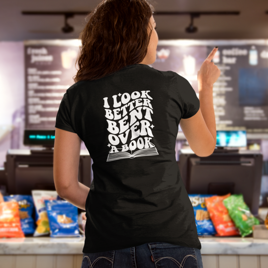 T-shirt unisexe avec poche « Je suis mieux penché sur un livre »