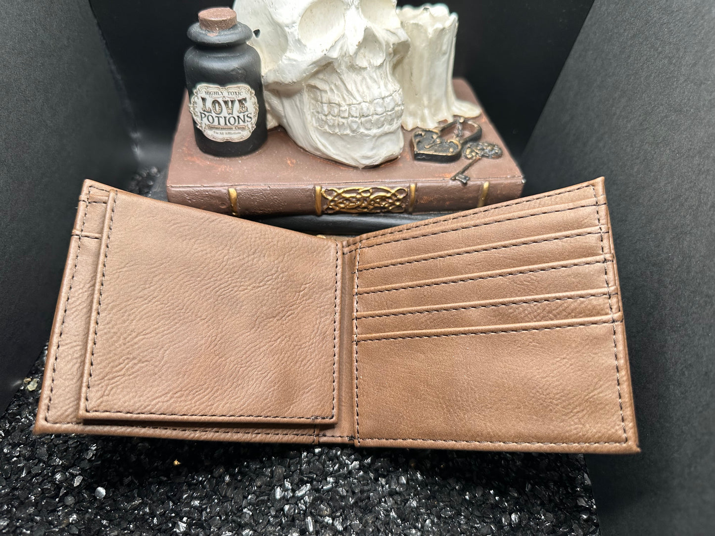 Submissive Women Billfold Brown Wallet
